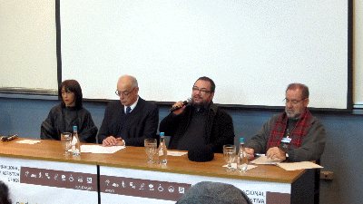 Na mesa de abertura do 1 Seminrio Internacional de Tecnologia Assistiva da UFRGS/Assistiva esto Martinha Clarete Dutra, Diretora de Polticas de Educao Especial da Secretaria de Educao Continuada, Alfabetizao, Diversidade e Incluso do Ministrio da Educao; Rui Vicente Oppermann, Reitor em exerccio, da Universidade Federal do Rio Grande do Sul; Fernando Ribeiro, representante da Secretaria Nacional de Promoo dos Direitos da Pessoa com Deficincia - Secretaria de Direitos Humanos da Presidncia da Repblica e professor Vilson Batista , representando a coordenao do evento.